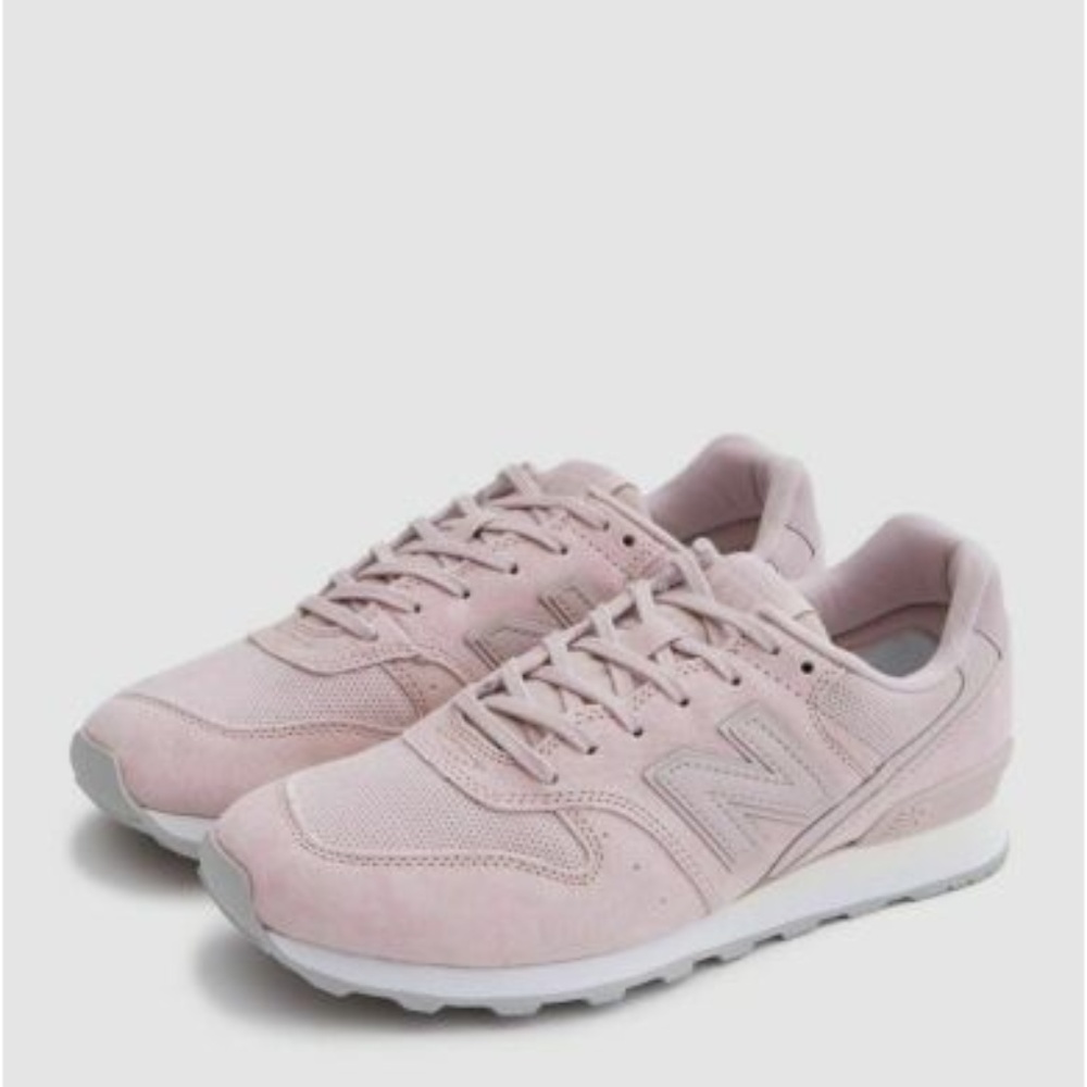 New Balance Classics WL696 Faded Rose Sneakers 7